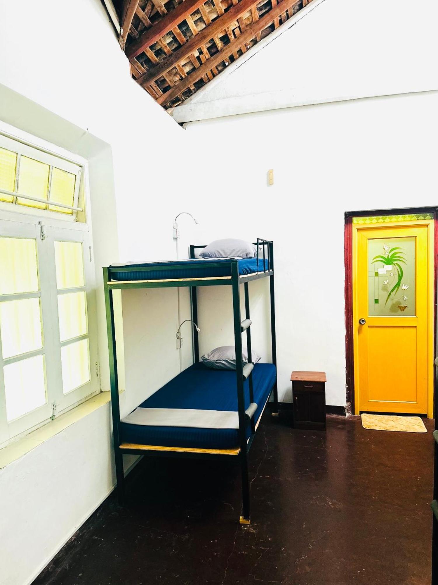 Happy Bunk Hostel Велігама Екстер'єр фото