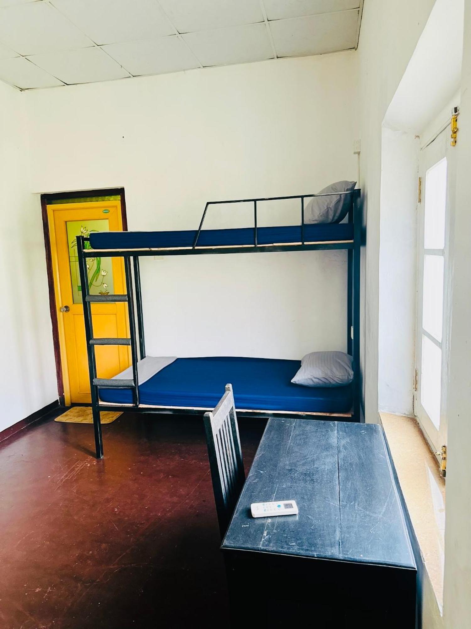 Happy Bunk Hostel Велігама Екстер'єр фото