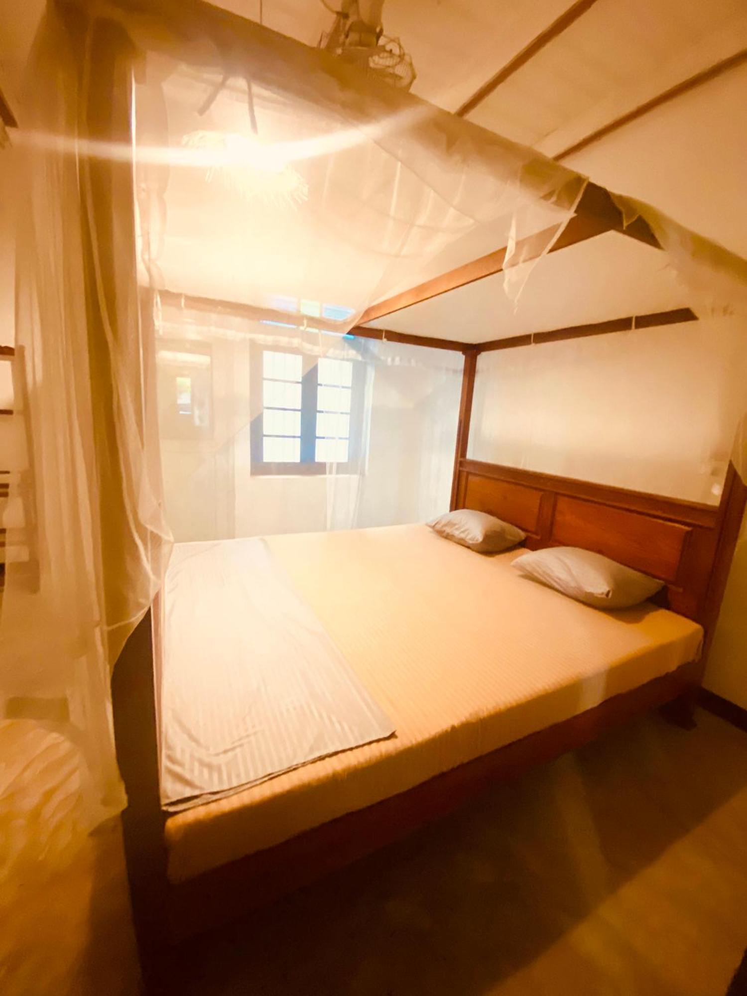 Happy Bunk Hostel Велігама Екстер'єр фото